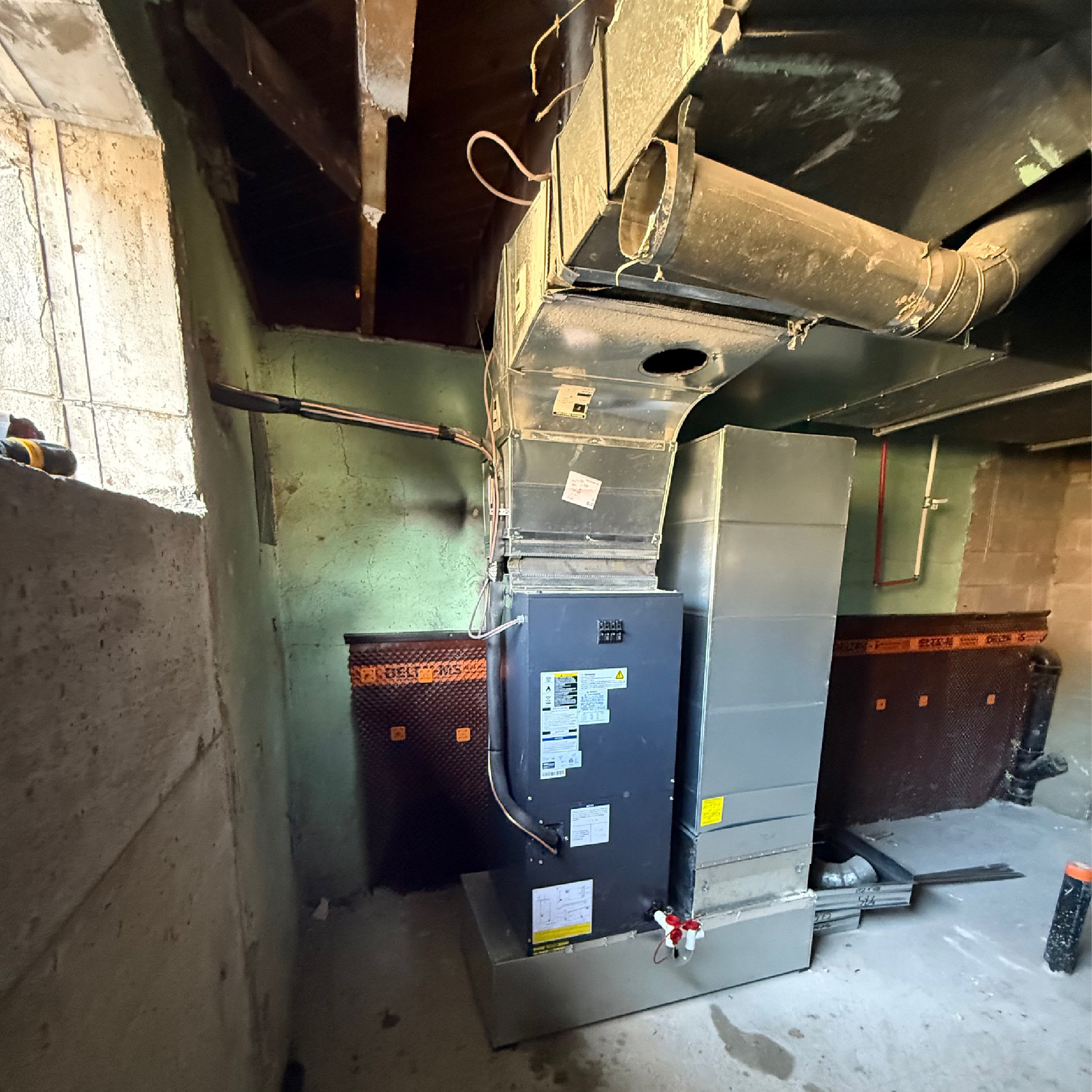 Remplacement d’un climatiseur central par une thermopompe haute efficacité à Ville Mont-Royal — photo 3