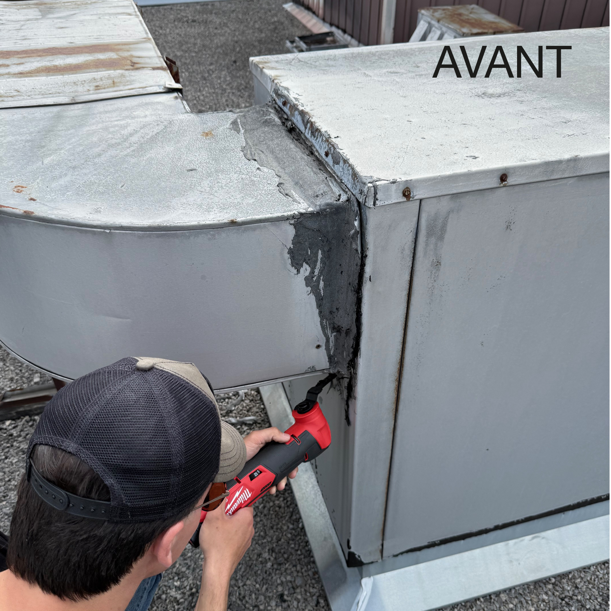 Retrait et réinstallation d’un conduit de ventilation – Toiture d’un immeuble à condos à Tétreaultville — photo 2